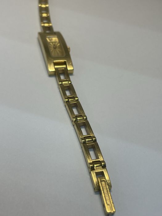 Жіночий годинник Gucci 3900L