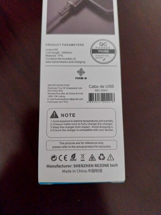 Cabo de carregamento e de transferência de dados Micro USB e USB-A