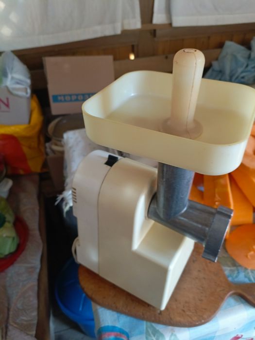 Электромясорубка Эмш 36 130-4 1991 г в. Б.у. в хорошем состоянии