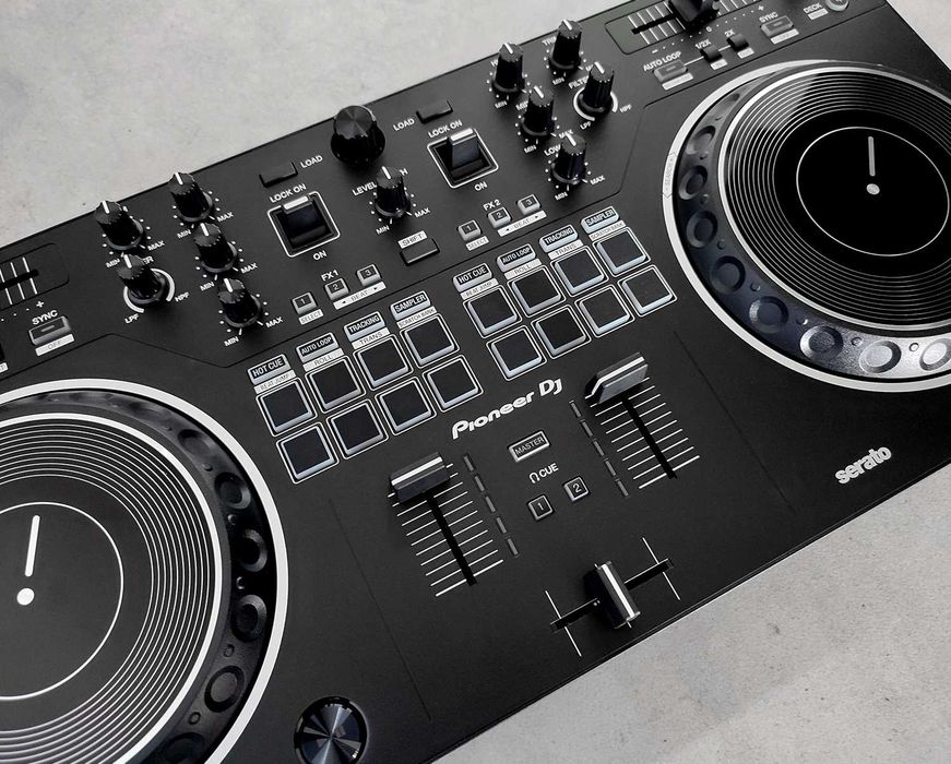 Kontroler Dj Pioneer DDJ-REV1 konsola mikser