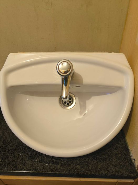 Lavatório Roca usado