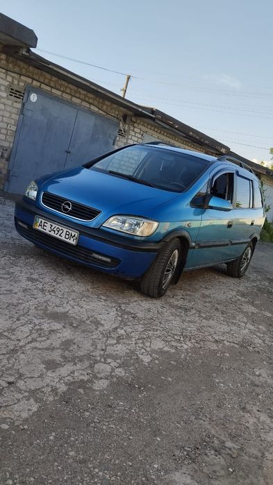 Опель Зафіра Zafira