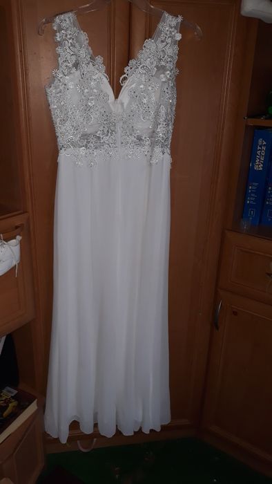 Sukienka ślubna biała + szal gratis