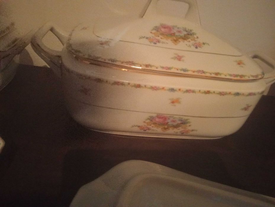 Vista Alegre terrinas e travessas