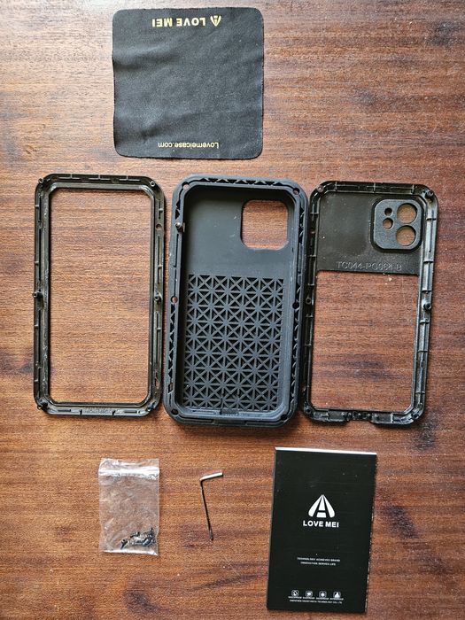 Кейс.Защитный чехол на iphone 12.