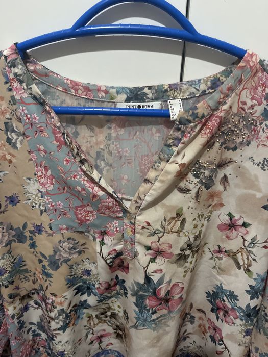 Blusa floral da Punt Roma