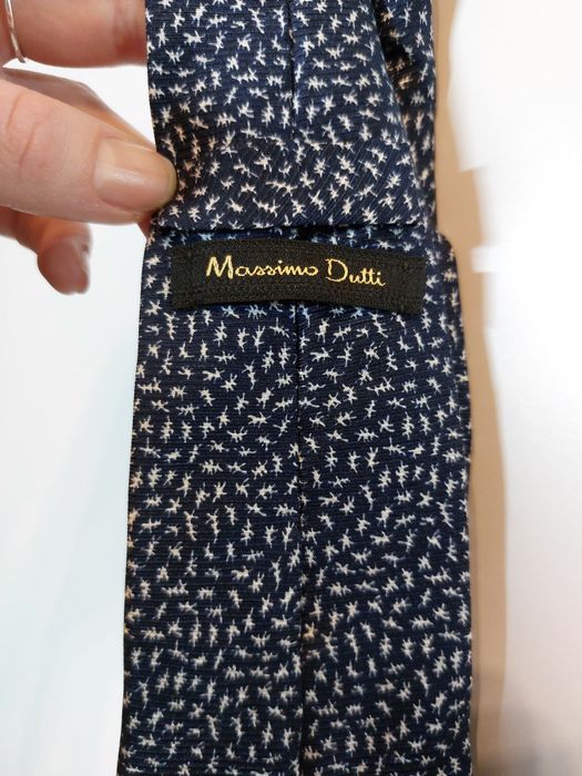 Granatowy krawat Massimo Dutti elegancki krawat jedwabny niebieski