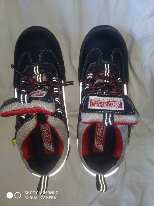 Ботинки кроссовки строительные светоотражающие Nitras 41 р.новы