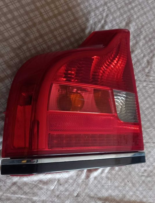 farol volvo S80  ano 2006