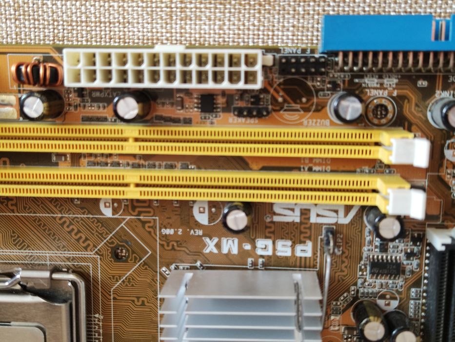 Материнська плата  Asus P5G-MX Socket 775 Intel Core 2 Duo E6550 SLA9X