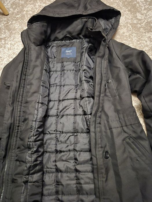 Весняно-осіння жіноча парка