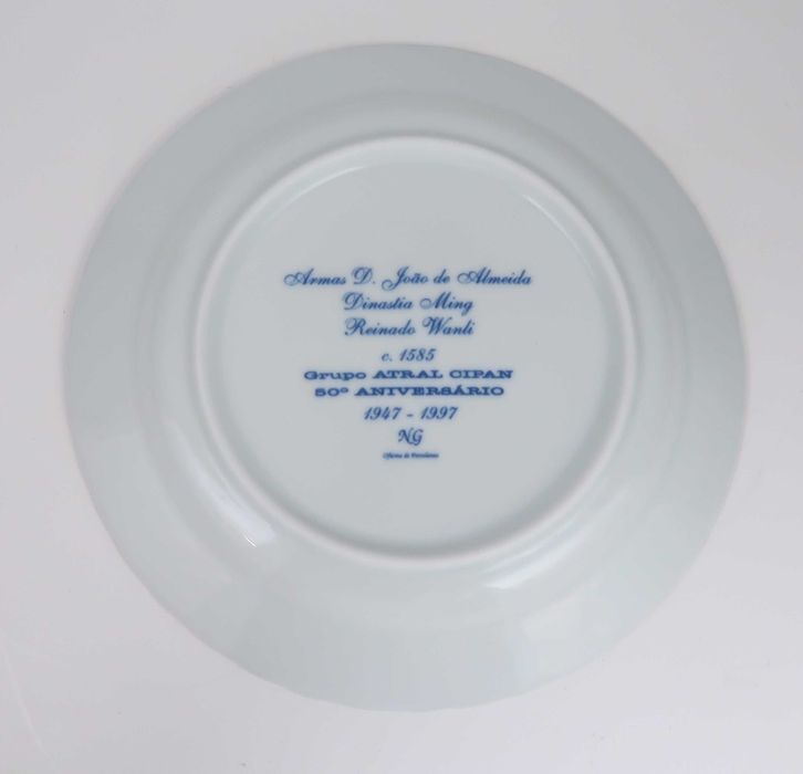 Prato brasonado - Armas D Joao d Almeida