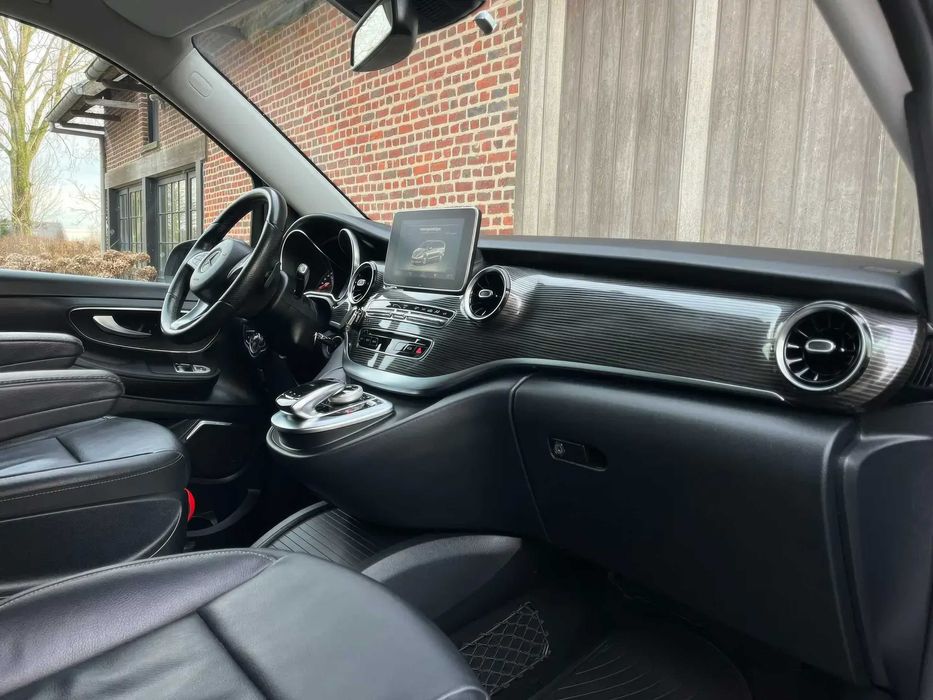 Mercedes-Benz V 300      2020
