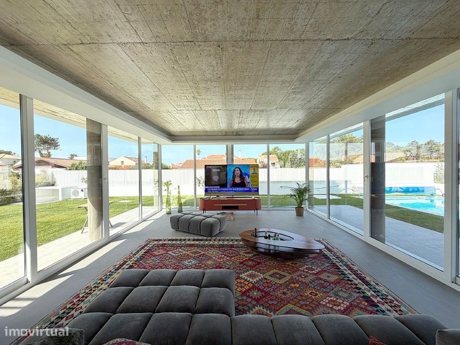 Moradia Contemporânea T4 | Piscina Aquecida | Jardim Privado | Arqu...