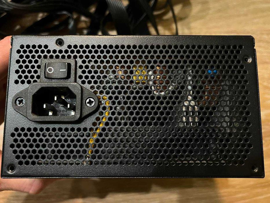 Блок живлення для ПК AeroСool Aero Bronze 750W