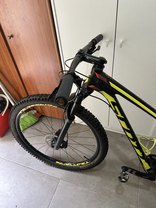 Biciclena Scott scale 930
