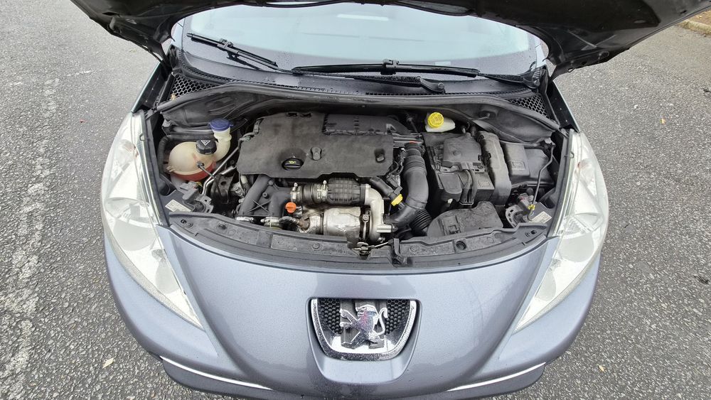 Peugeot 207 SW 1.6 HDI Sporting Tecto Panorâmico