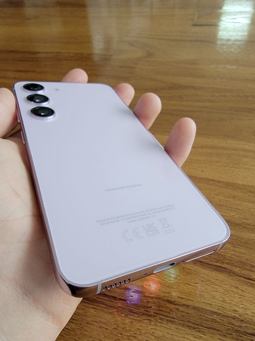 Samsung s23 8/128
