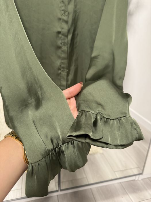 Koszula bluzka satynowa oversize NA-KD  XS