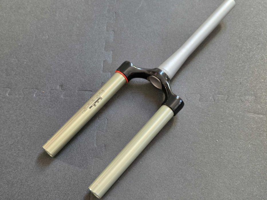 Nowe górne golenie RockShox REBA Dual Air 26"