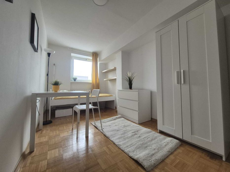 Słoneczny pokój na Gocławiu