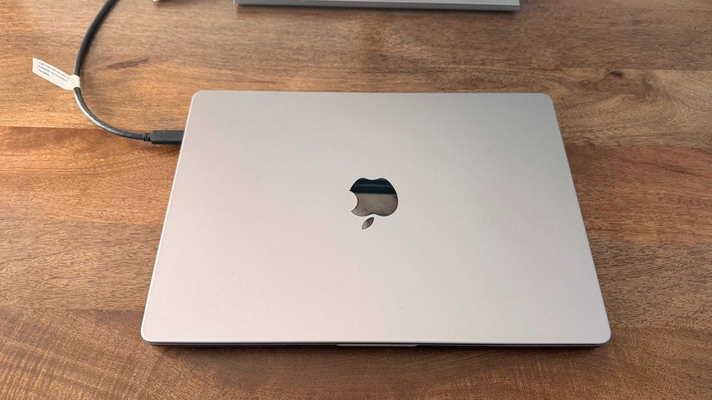 Macbook pro - M2 Pro 12C - 16GB - 1T - 19GPU - SSD