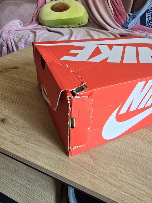 Buty Nike Pacific Idealne do szkoły żółta podeszwa