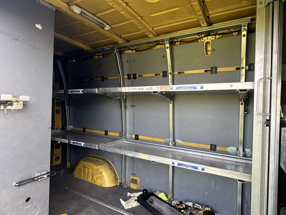 Parteleiras em inox Mercedes Sprinter