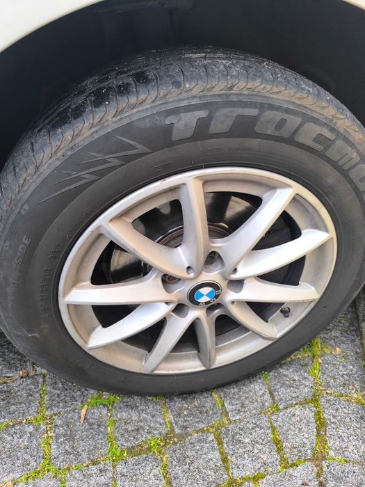 Jantes 16" BMW com pneus - Aceito trocas