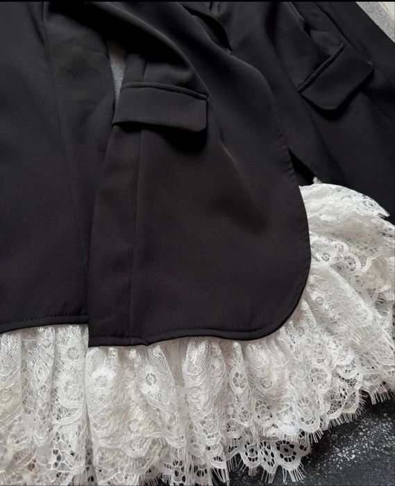 Сукня-блейзер з мереживом