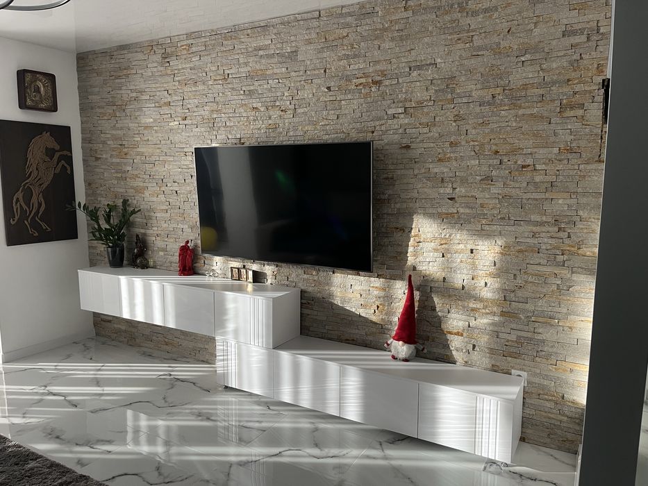 Двокімнатна квартира з меблями та технікою