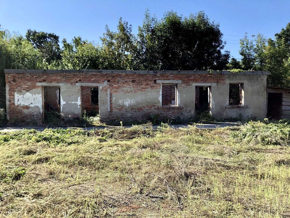 Продаж виробничо-складської бази 982 м², 1,025 га — Попільня