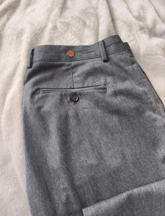 Calças clássicas Zara PT 42 cinzento escuro
