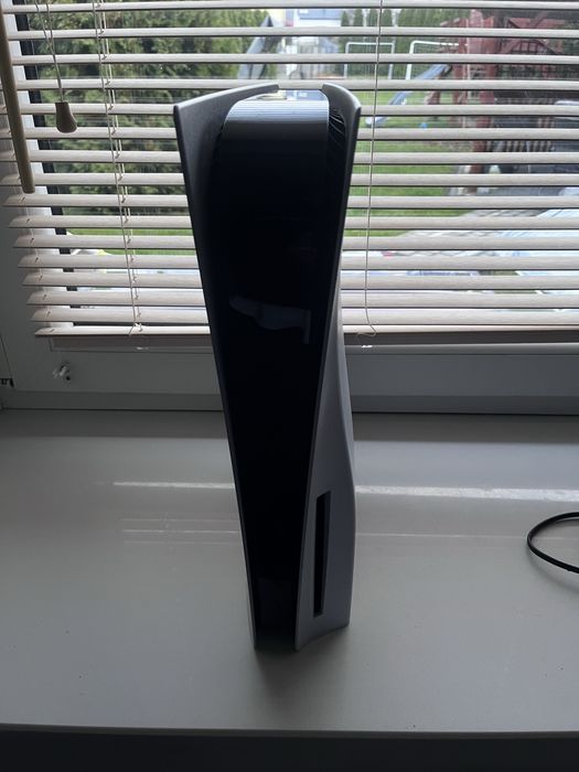 PlayStation 5 (fat)
