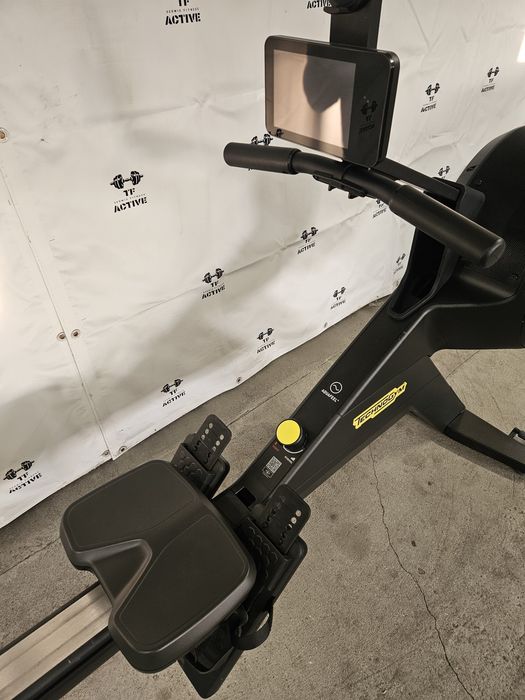 Wioślarz Technogym skillrow