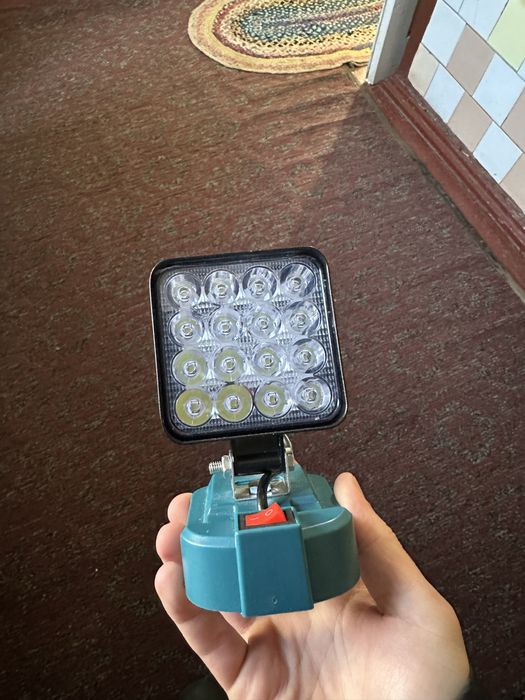 Ліхтар 21v (makita посадка)