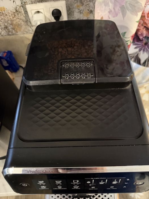 Ekspres PHILIPS LatteGo EP3341/50