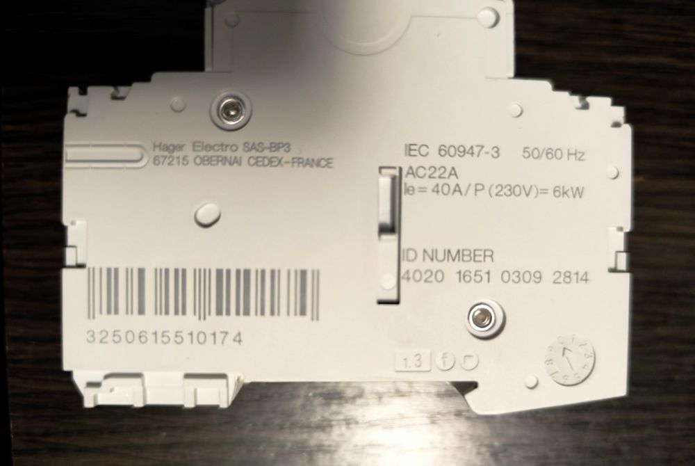 Выключатель нагрузки Hager 2Р 40А/400В 2м (SBN240)