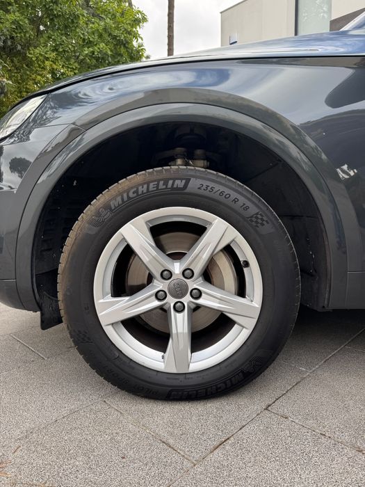 Audi Q5 2.0 TDI 190 cv, com caixa automática S tronic e tração integral quattro, versão Sport, de setembro de 2017.