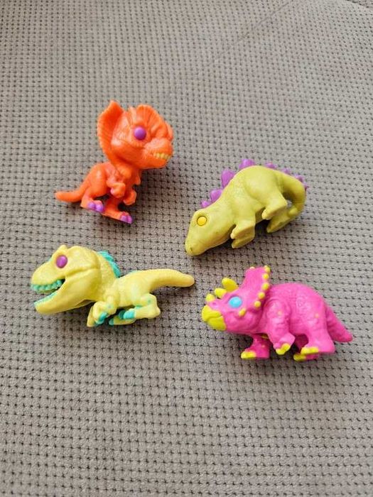 Figurki dinozaurów, dinozaury, dinozaur Kinder, funko