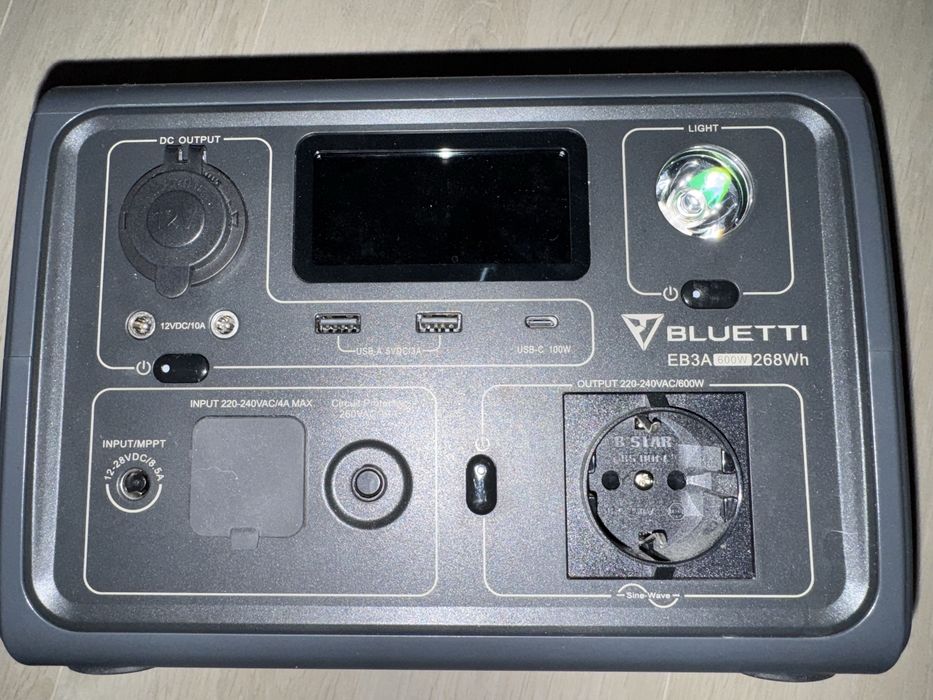 Зарядна станція Bluetti EB3A