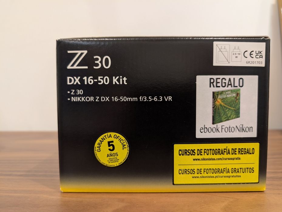 Máquina Fotográfica NIKON Z 30 + 16-50mm VR - Nova c/garantia