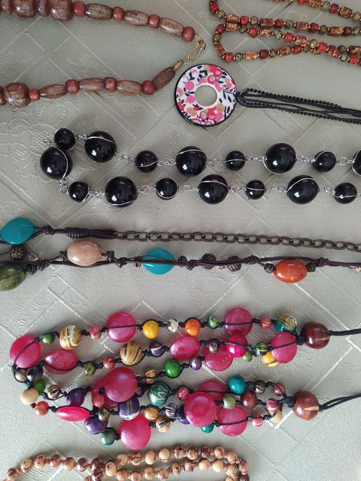 Zestaw sztucznej biżuterii