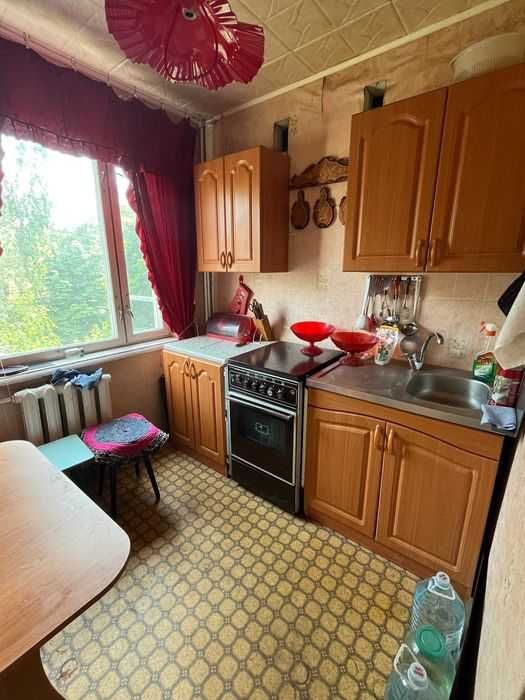 Продаж 2к по кільць житловий стан середній поверх ТОП ЦІНА