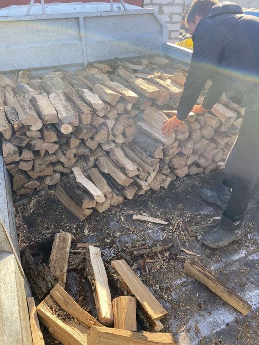 Дрова дубові колоті