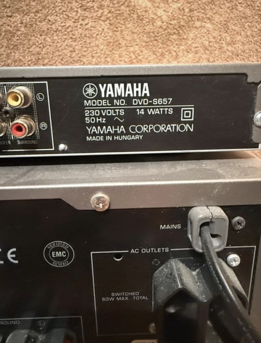 Yamaha amplituner Rx- V457 pilot oraz DVD s657
