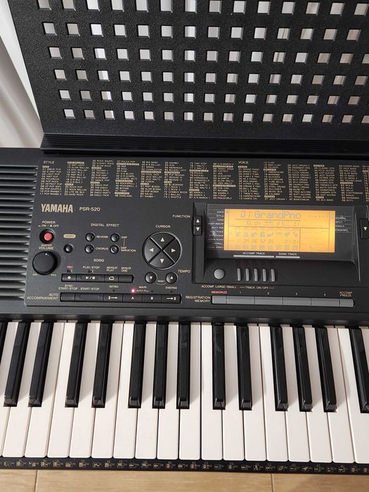 Keyboard yamaha psr 520 Skórka • OLX.pl