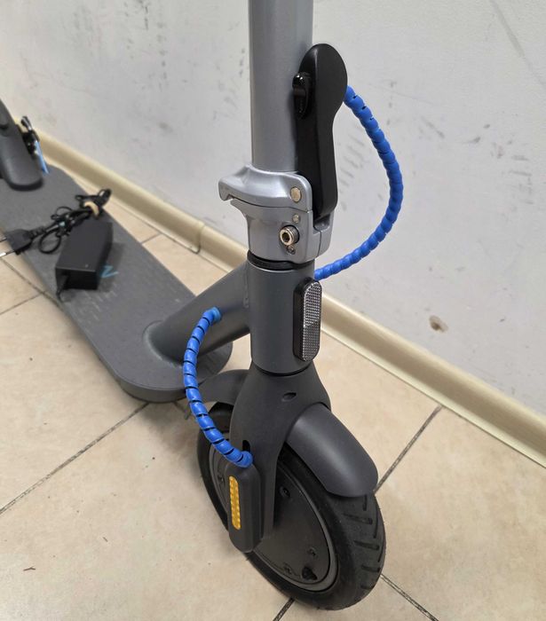 Hulajnoga elektryczna MOTUS 8.5 LITE