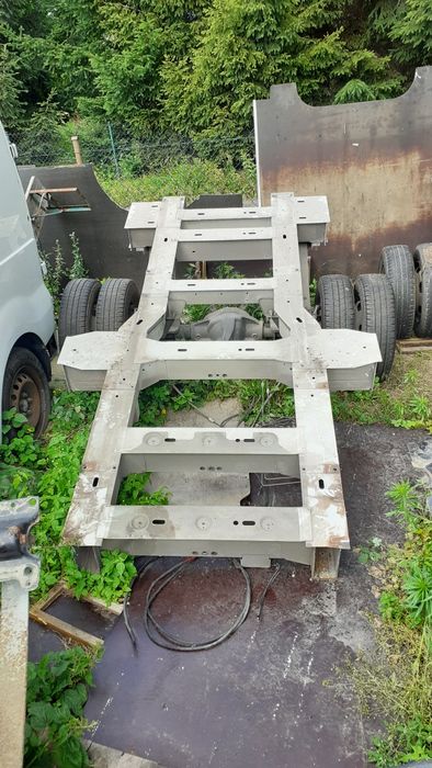 Rama belka tył Master 2.3 Movano winda koła blizniak zapas RWD