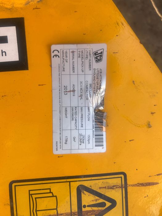 Zagęszczarka Jcb 3 cx 4 cx 980/32000
